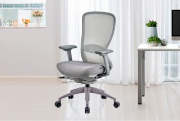 Amazing deal on office chairs online at Wooden Street