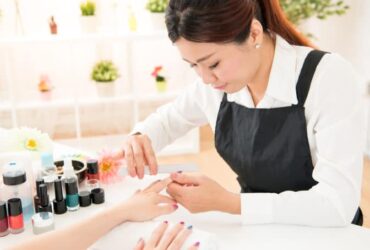 NAIL PROFFESSIONAL WANTED NOW!!!
