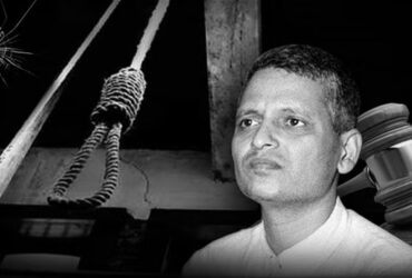 Godse was hanged today itself, know why Godse killed Gandhiji?