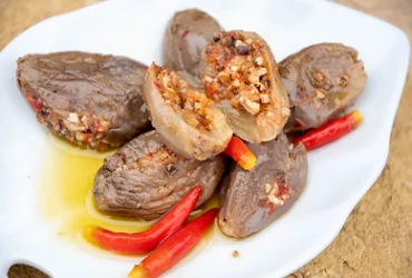 Taste of Lebanon: Handcrafted Makdous for Culinary Bliss